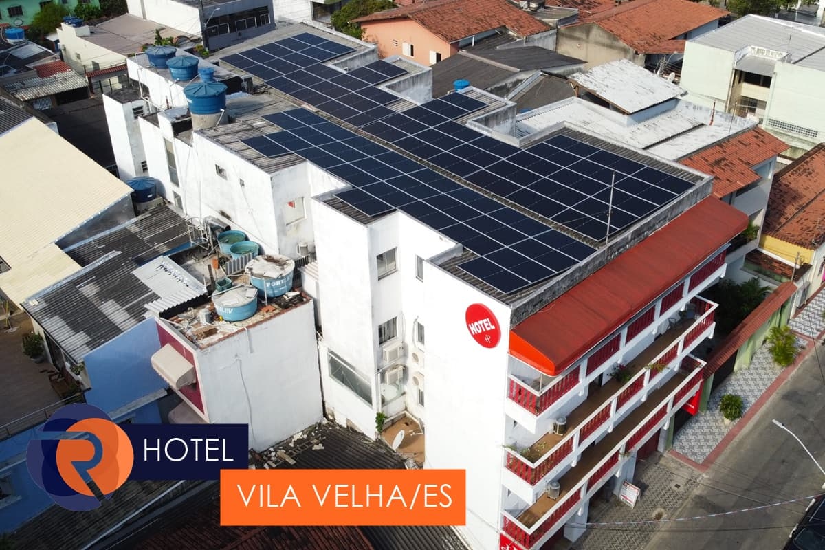 Sistema de energia solar instalado pela RealTec - Hotel em Prainha, Vila Velha