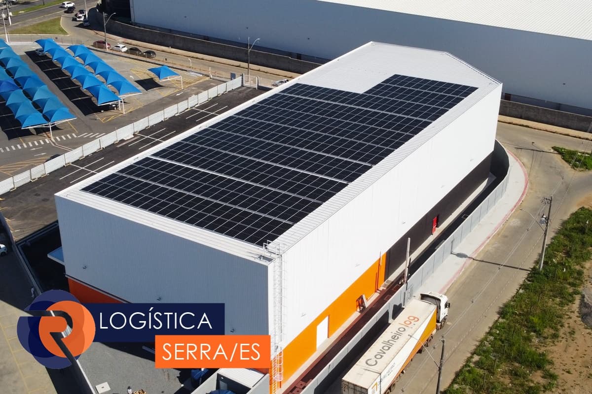 Sistema de energia solar instalado pela RealTec - Logística em Civit I
